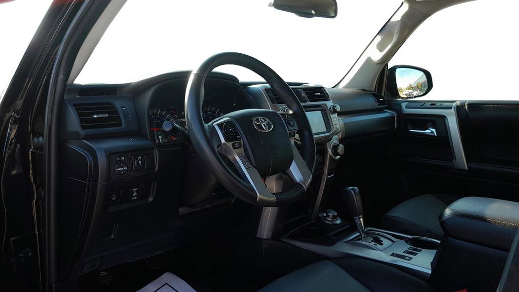 Used 2017 Toyota 4Runner SR5 Premium image 19