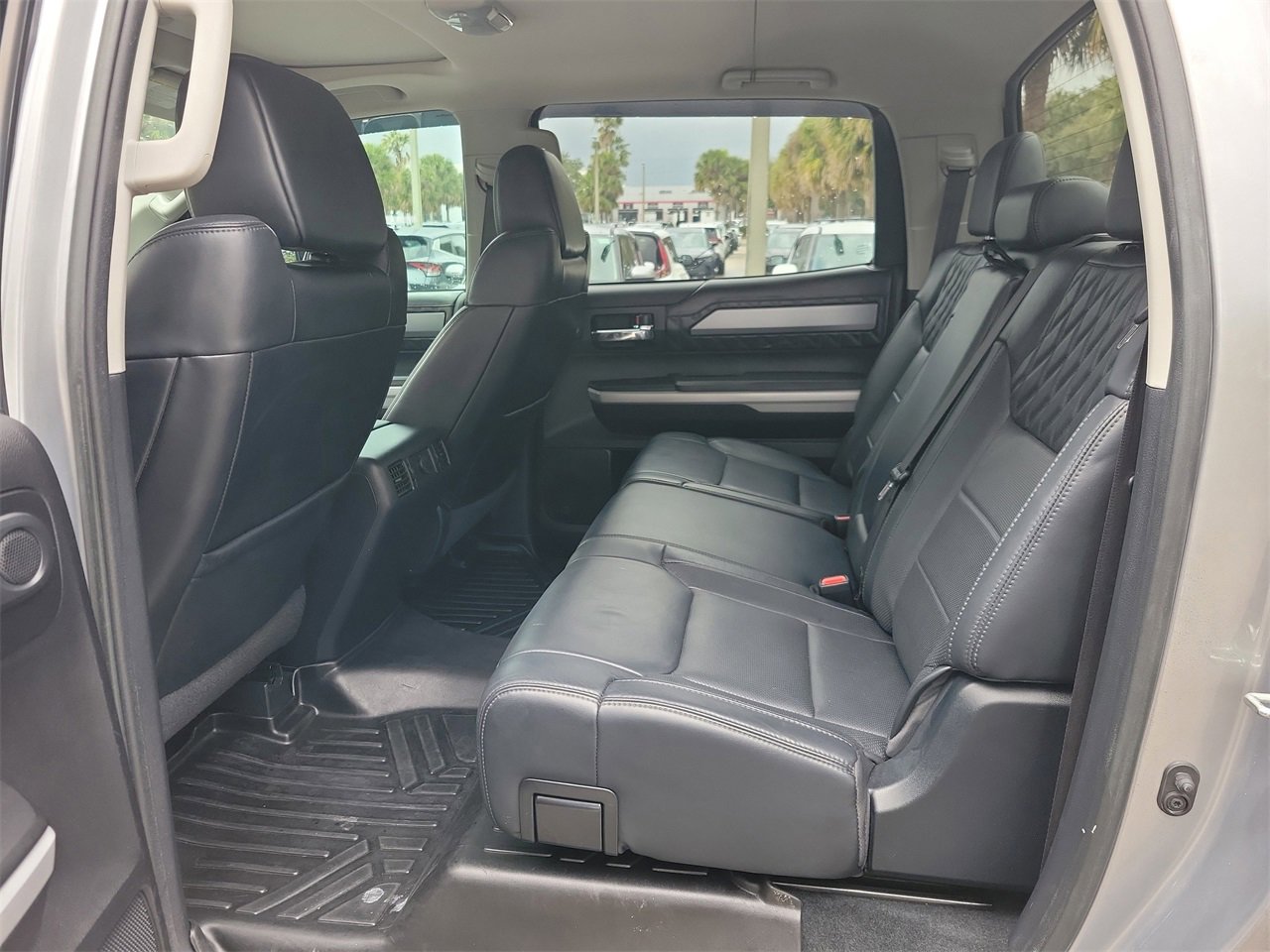 Used 2018 Toyota Tundra Platinum image 9