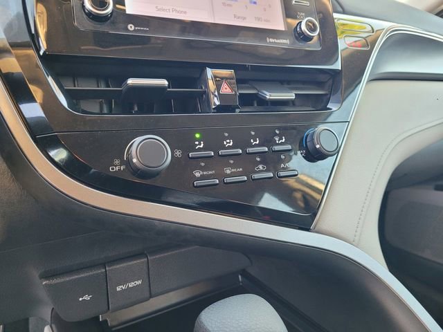 Used 2021 Toyota Camry LE image 15