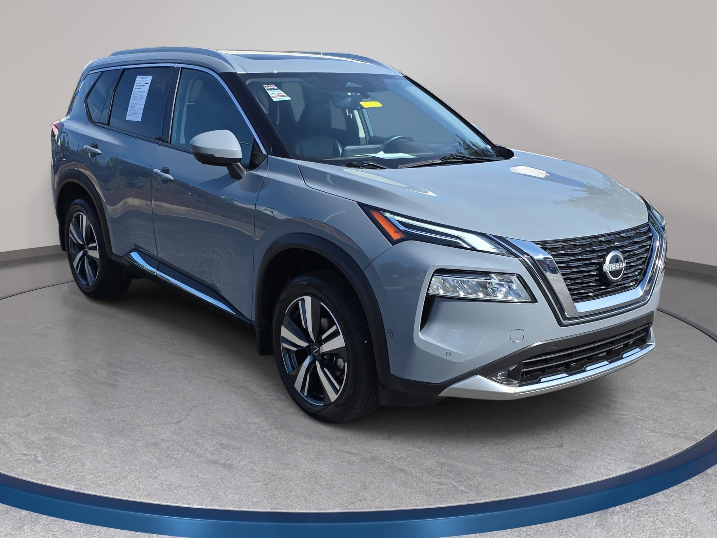 Used 2022 Nissan Rogue Platinum w/ Head-Up Display Package AWD/4WD image 3