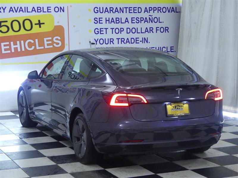 Used 2023 Tesla Model 3 Standard Range RWD image 4