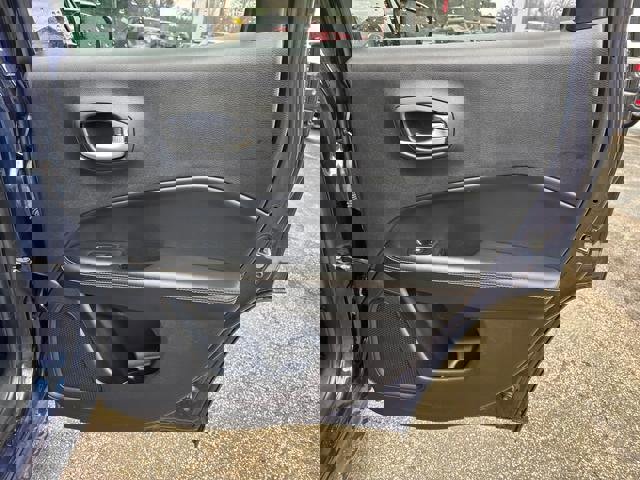 Used 2018 Jeep Compass Latitude w/ Cold Weather Group image 14