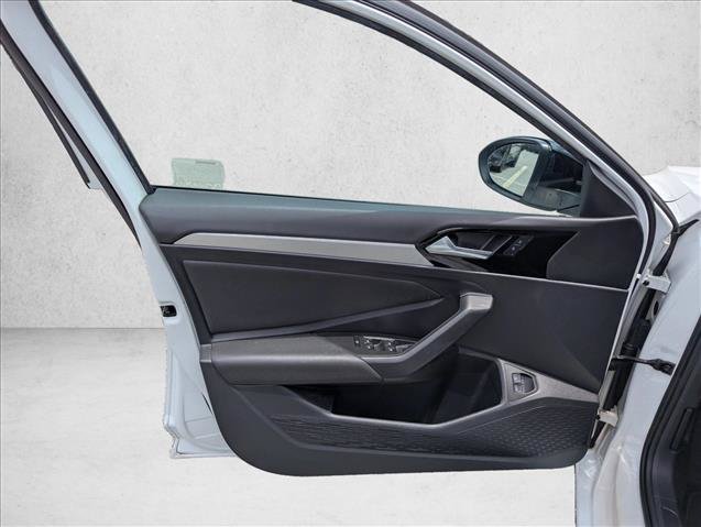Used 2020 Volkswagen Jetta R-Line w/ R-Line Cold Weather Package FWD image 22