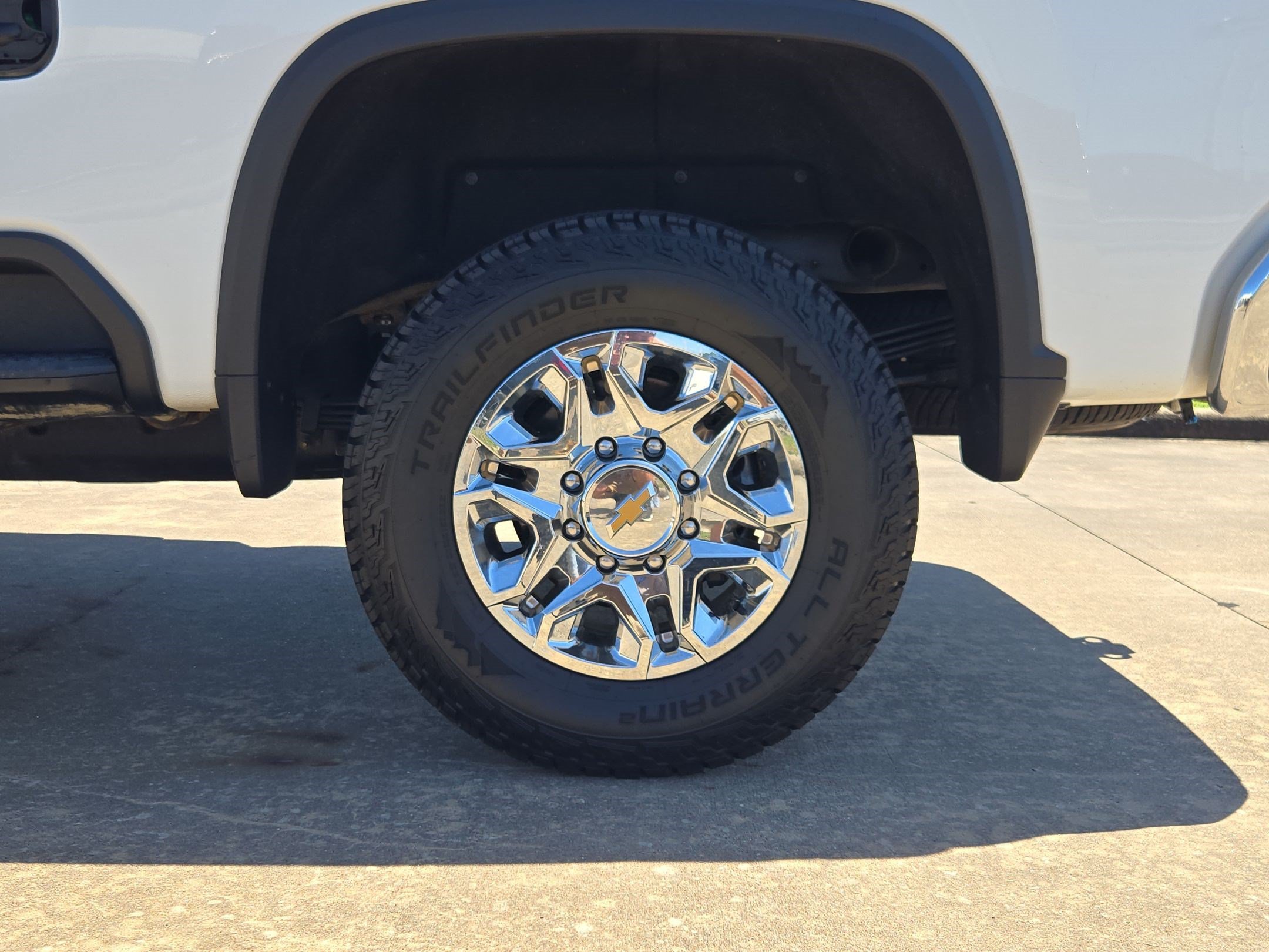 Used 2025 Chevrolet Silverado 2500 LT AWD/4WD image 12