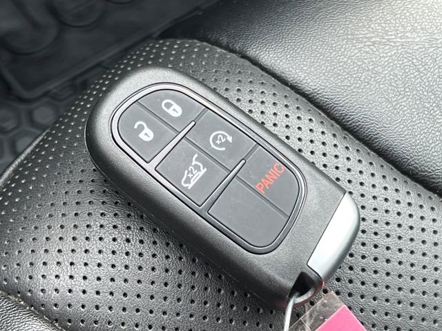 Used 2022 Jeep Cherokee Trailhawk w/ Trailhawk Elite Value Package image 35