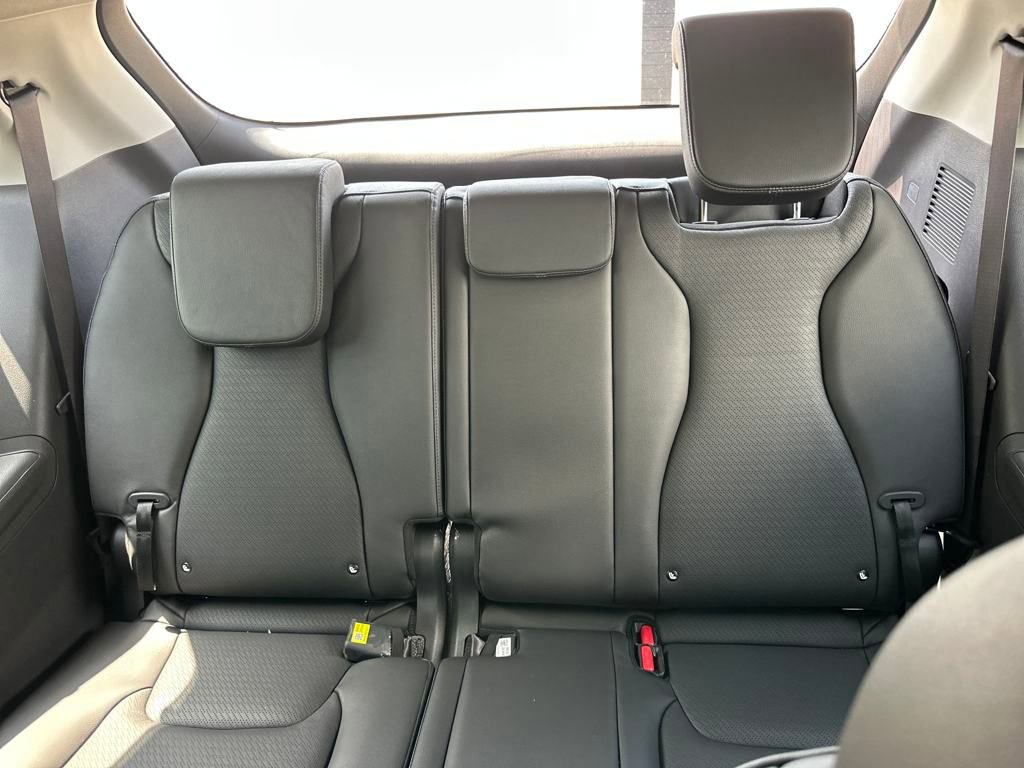New 2025 Kia Carnival SX Prestige FWD image 22