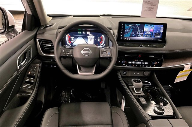 New 2026 Nissan Rogue Platinum w/ Platinum Premium Package image 18