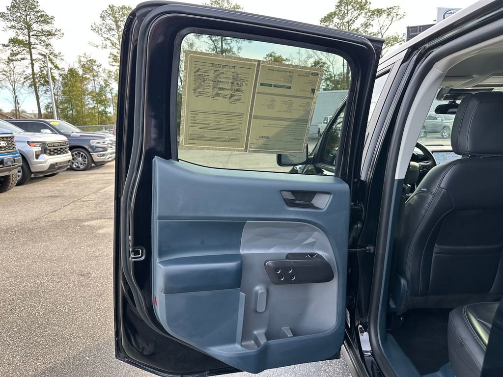 Used 2023 Ford Maverick Lariat w/ Lariat Luxury Package image 30