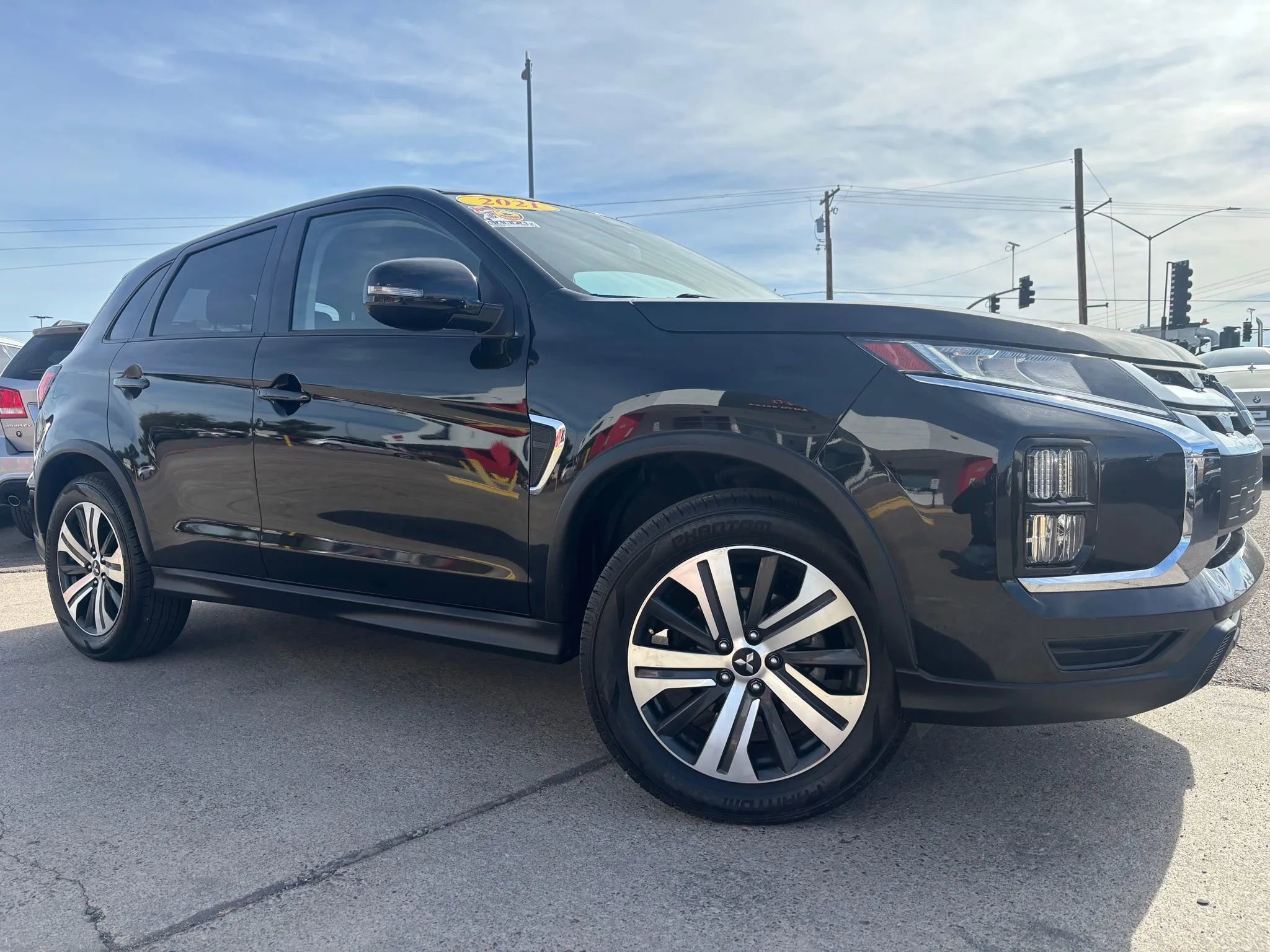 Used 2021 Mitsubishi Outlander Sport SE image 3