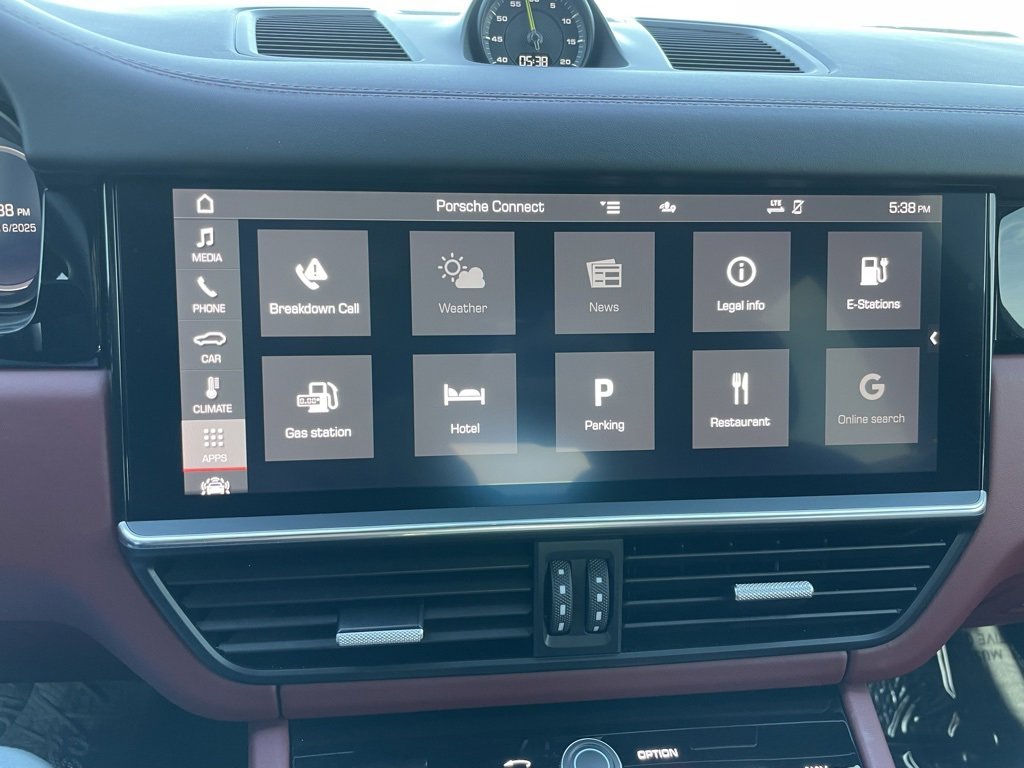 Used 2021 Porsche Cayenne Base image 19