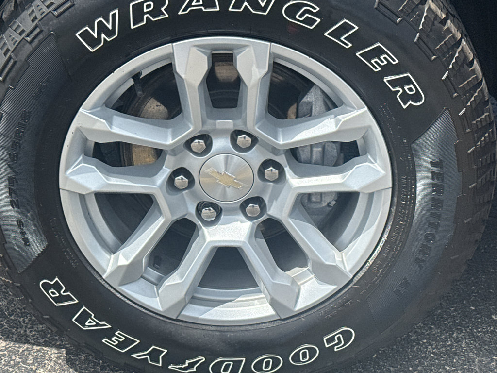 Certified 2022 Chevrolet Silverado 1500 LT w/ Z71 Off-Road Package AWD/4WD image 11