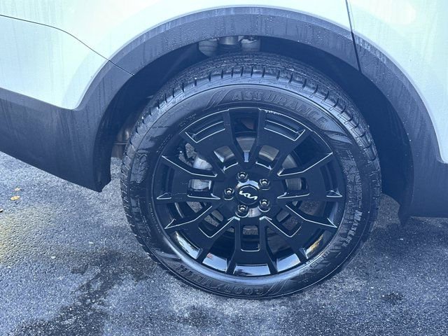 Used 2022 Kia Telluride EX w/ EX Premium Package image 19