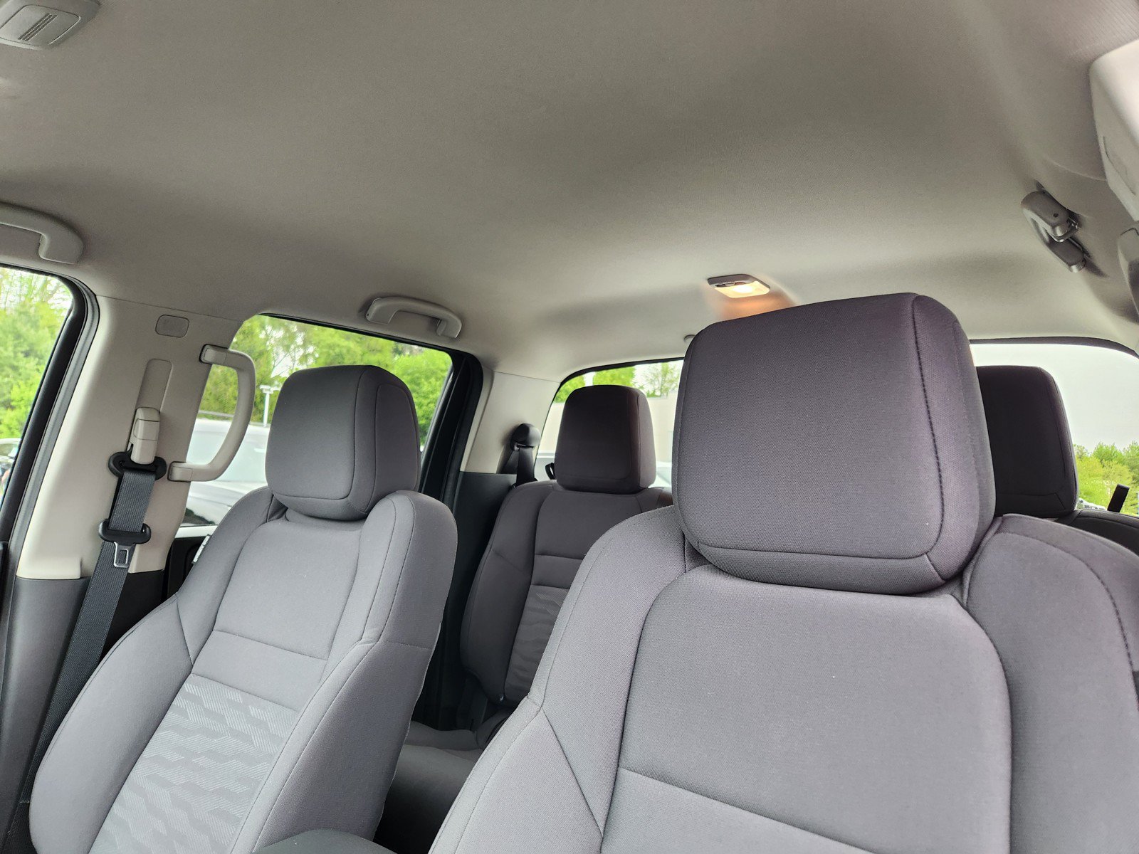 Used 2024 Nissan Frontier S AWD/4WD image 11