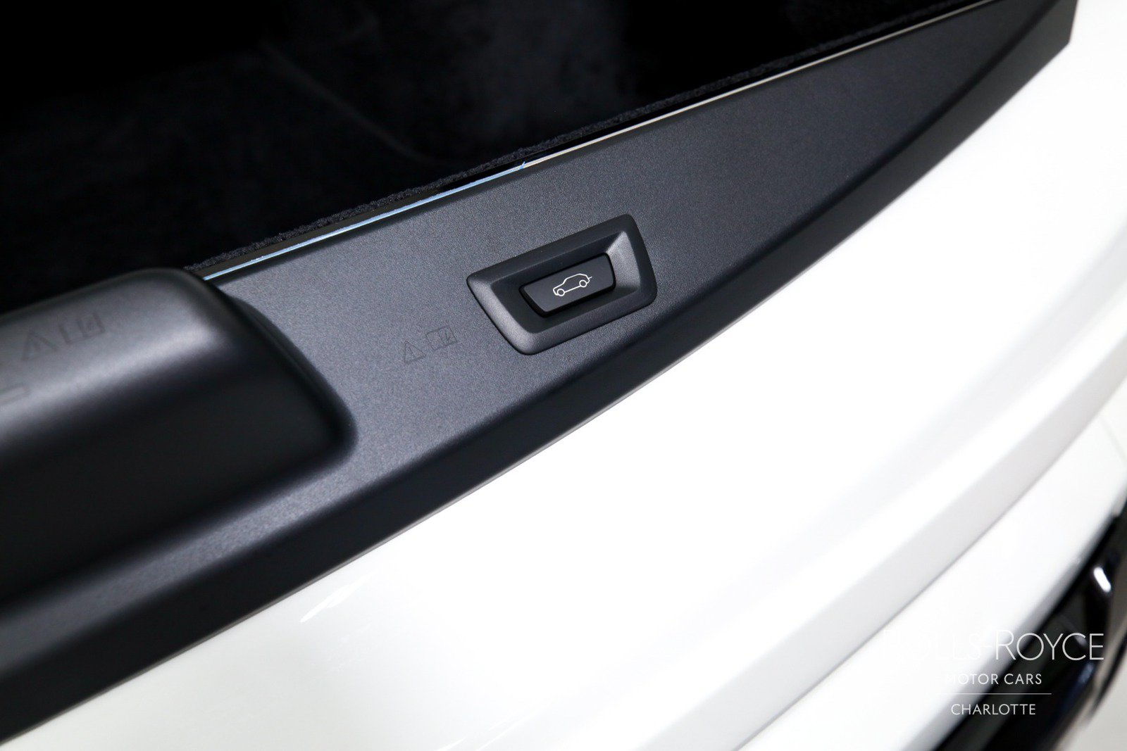 Used 2026 Rolls-Royce Cullinan AWD/4WD image 28