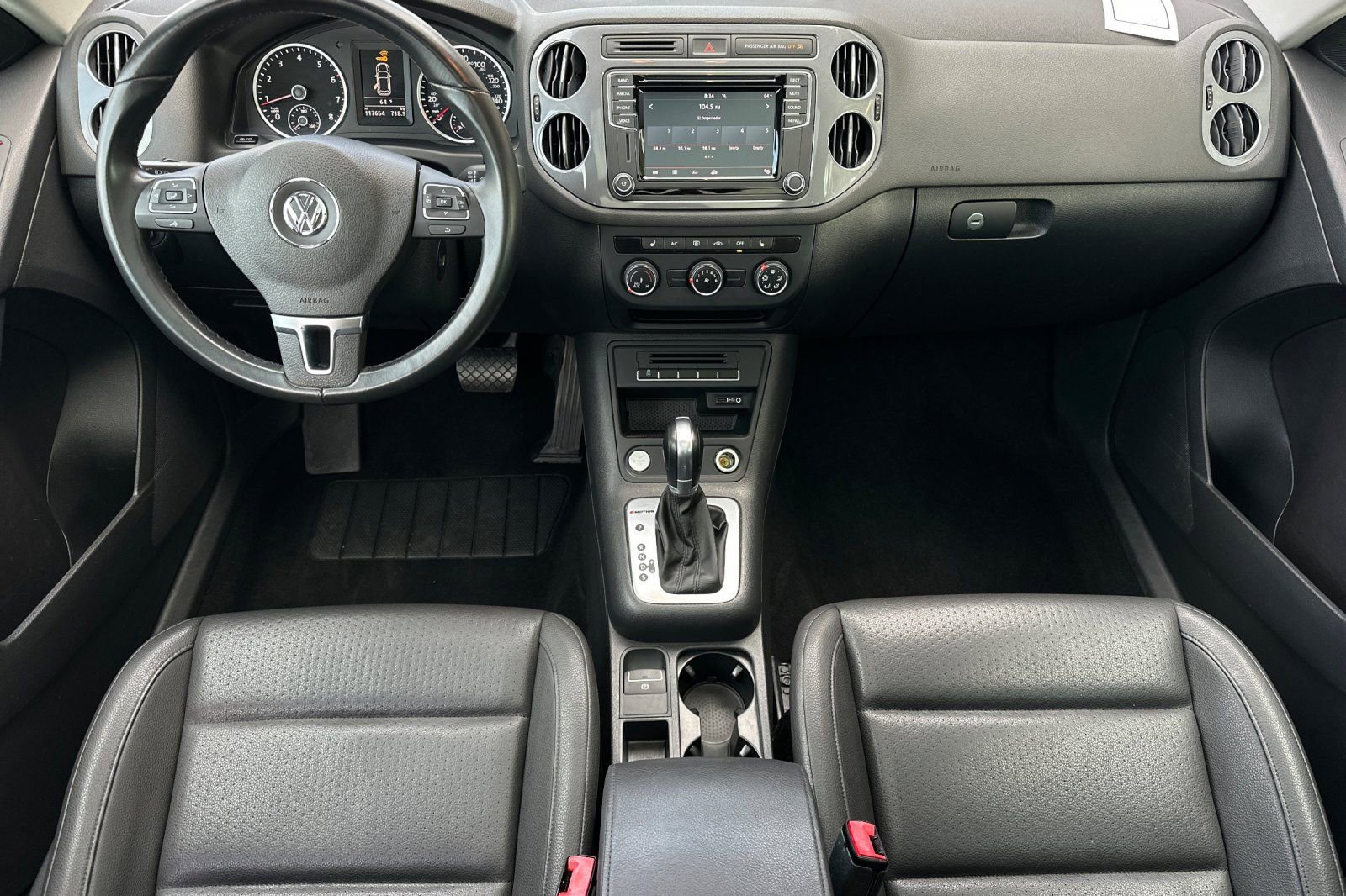 Used 2017 Volkswagen Tiguan Wolfsburg Edition AWD/4WD image 13
