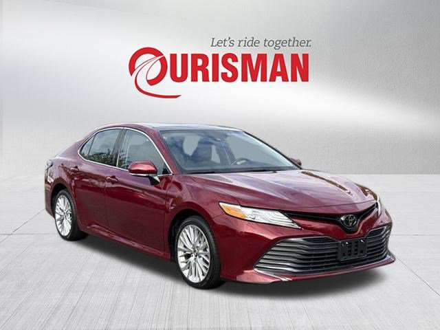 Used 2020 Toyota Camry XLE