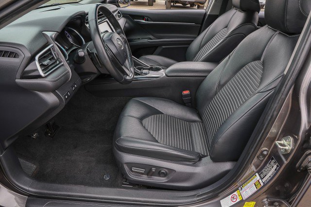 Used 2018 Toyota Camry SE FWD image 9