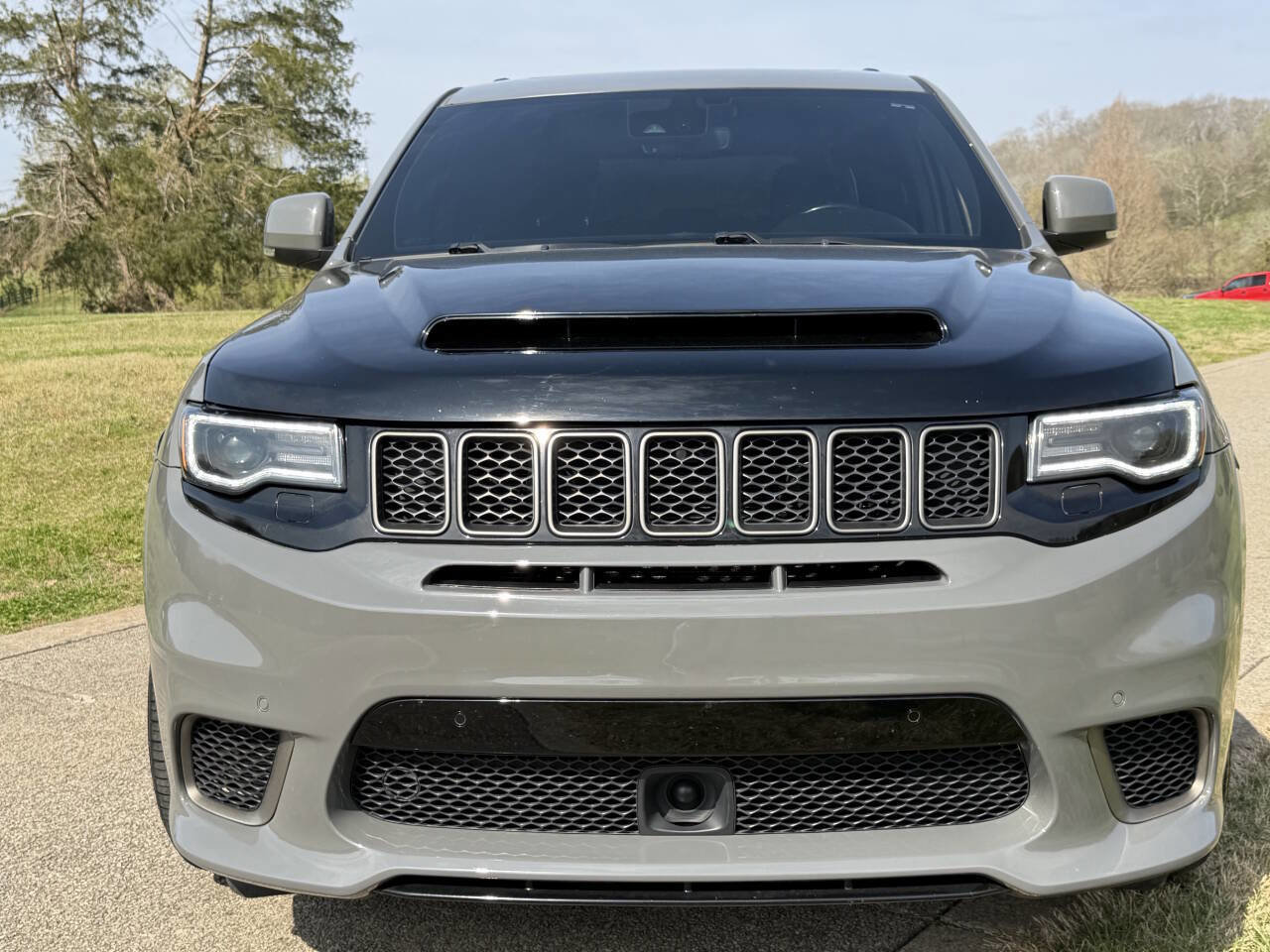 Used 2020 Jeep Grand Cherokee Trackhawk AWD/4WD image 9