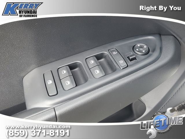 New 2026 Hyundai Venue SE image 20