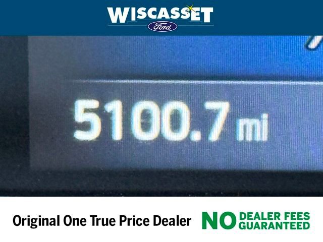 Used 2025 Ford Escape ST-Line w/ Cold Weather Package image 18