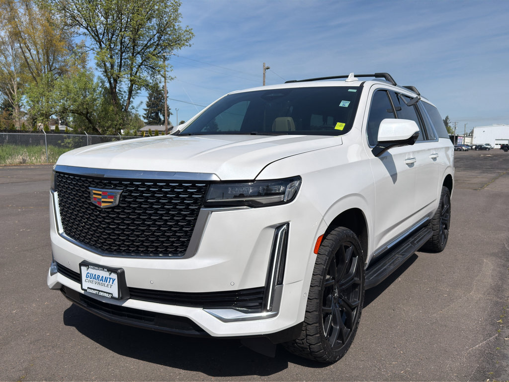 Used 2021 Cadillac Escalade ESV Premium Luxury AWD/4WD image 4
