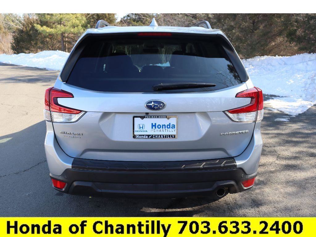 Used 2021 Subaru Forester Limited image 6