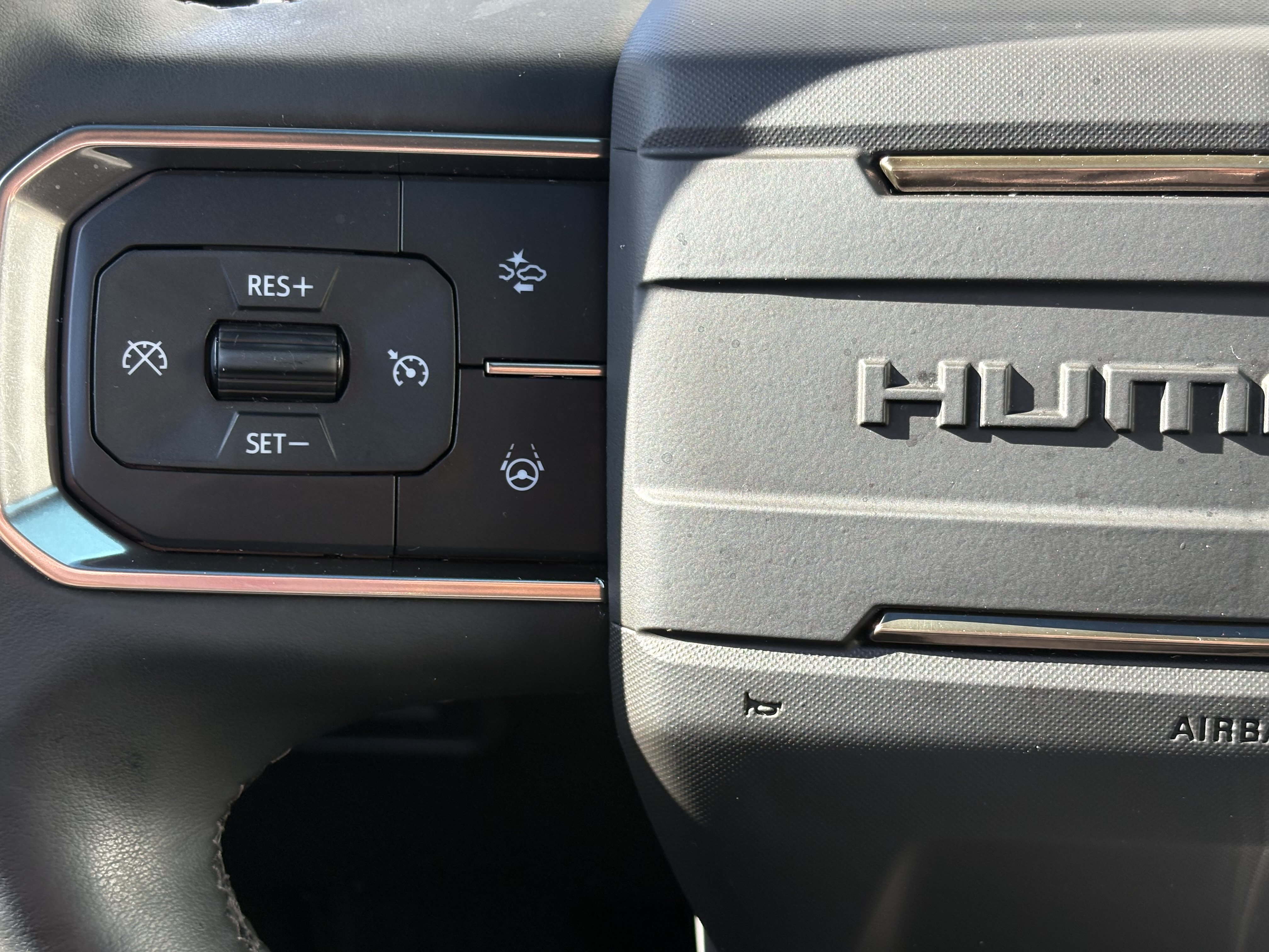 Used 2025 GMC Hummer EV 2X AWD/4WD image 16