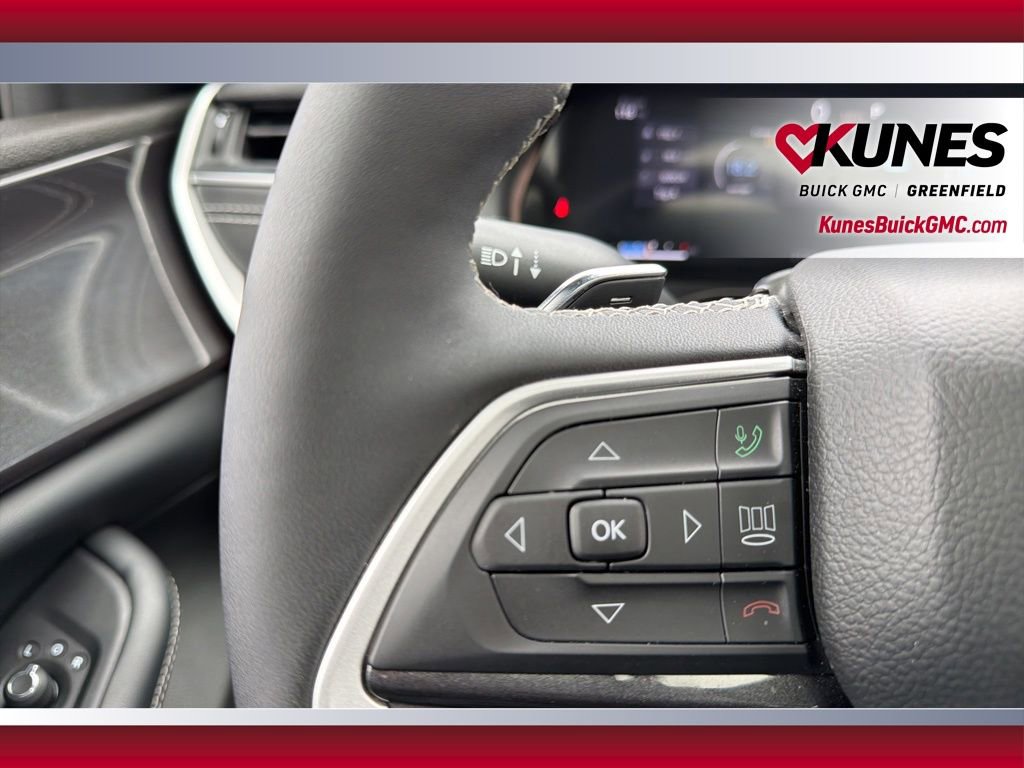 Used 2023 Jeep Grand Cherokee L Laredo image 22