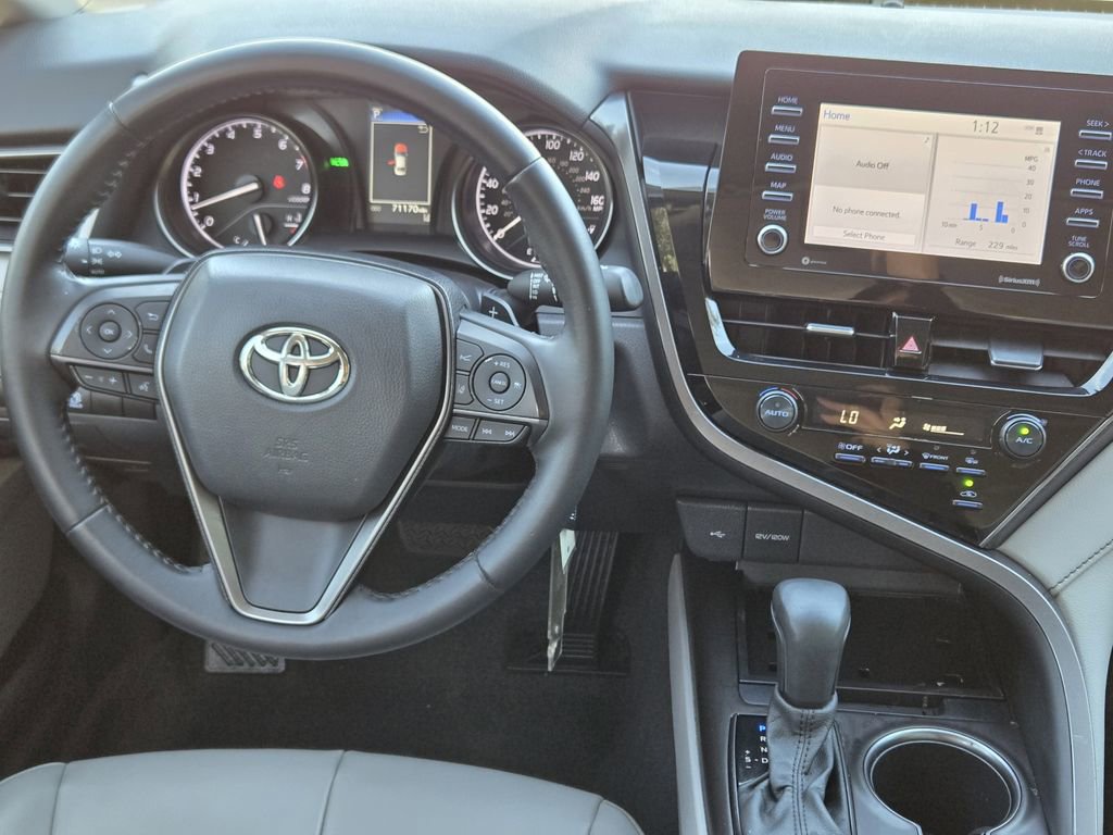Used 2021 Toyota Camry SE image 33
