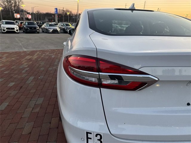 Used 2020 Ford Fusion SE image 10