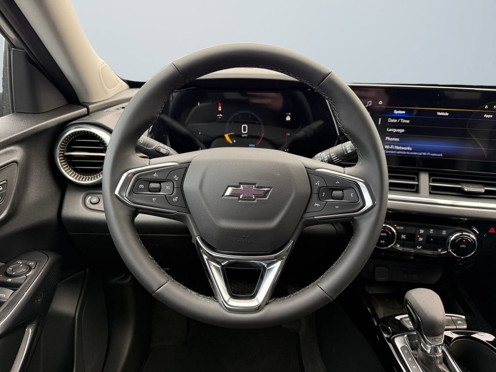 New 2026 Chevrolet Trax ACTIV w/ Sunroof Package FWD image 12
