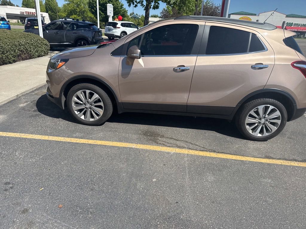 Used 2018 Buick Encore Preferred AWD/4WD image 2