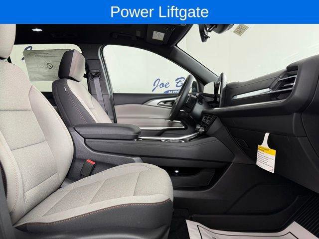 New 2026 Chevrolet Traverse LT w/ Sun and Wheel Package image 19