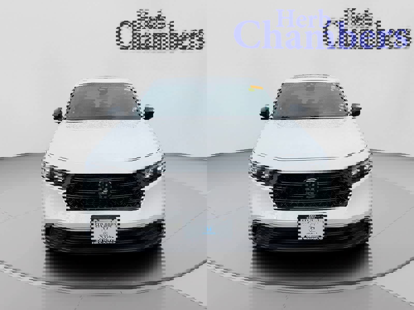 Used 2024 Honda Accord Sport image 2