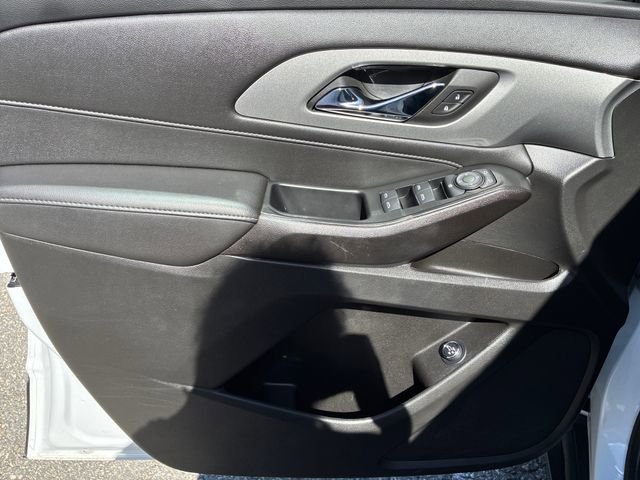Used 2023 Chevrolet Traverse LT AWD/4WD image 10