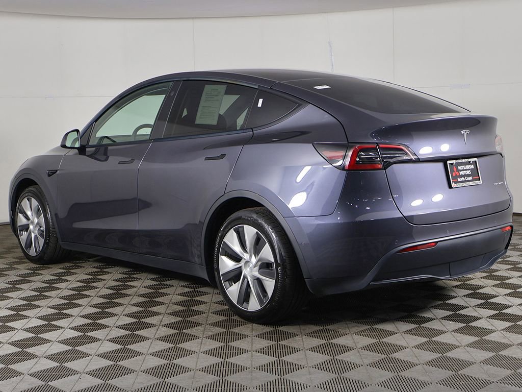 Used 2021 Tesla Model Y Long Range image 12