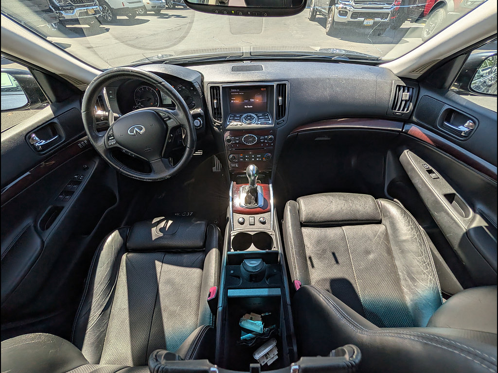 Used 2011 INFINITI G37 x Sedan w/ Premium Pkg AWD/4WD image 19