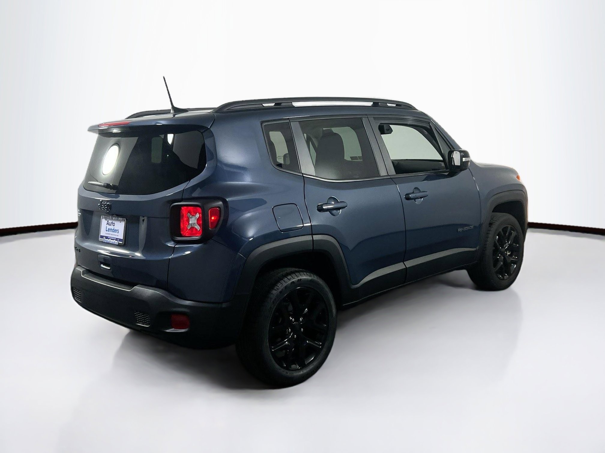 Used 2023 Jeep Renegade Altitude w/ Sun/Sound Group AWD/4WD image 5
