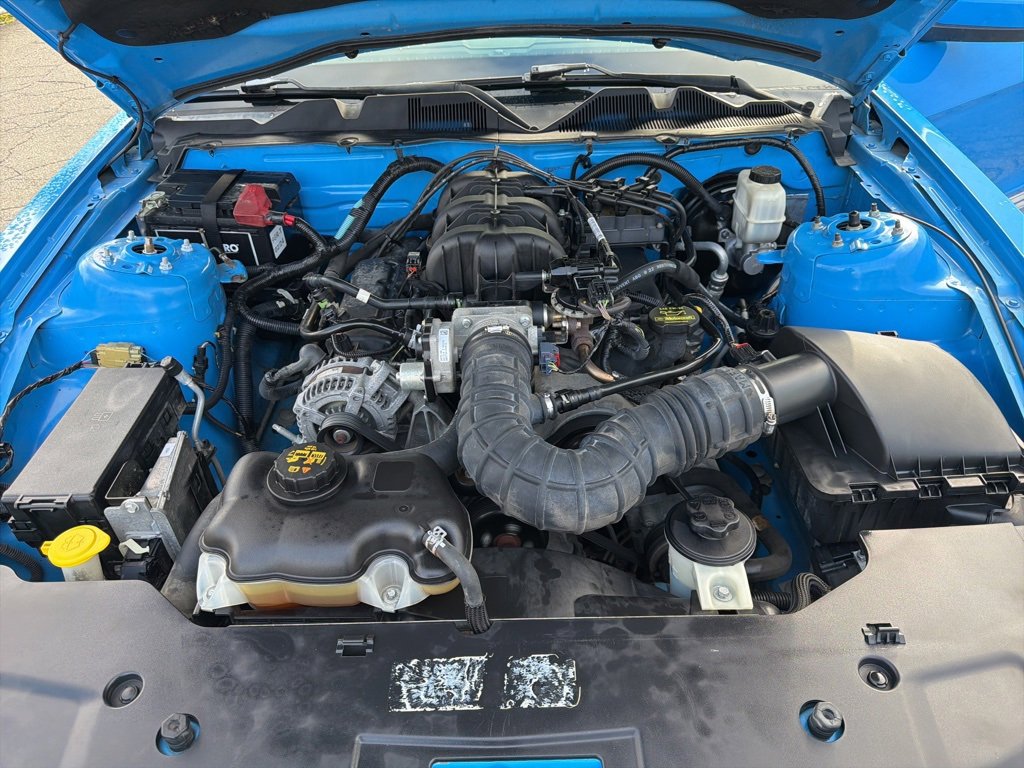 Used 2010 Ford Mustang Premium image 30