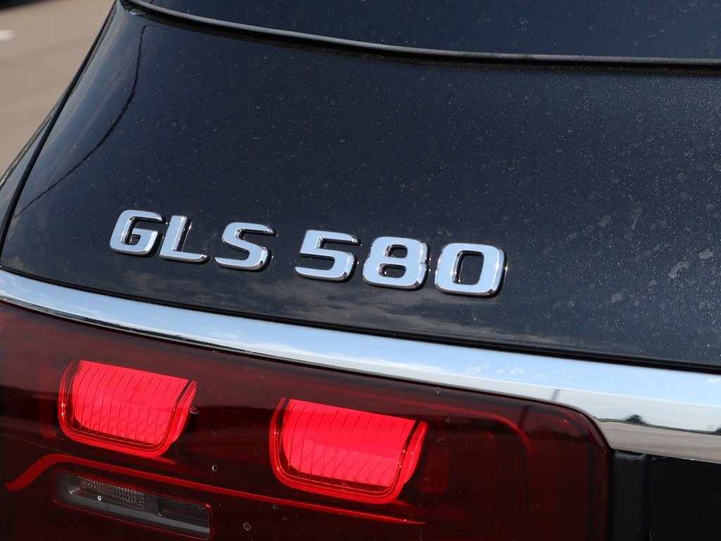 New 2026 Mercedes-Benz GLS 580 4MATIC image 18