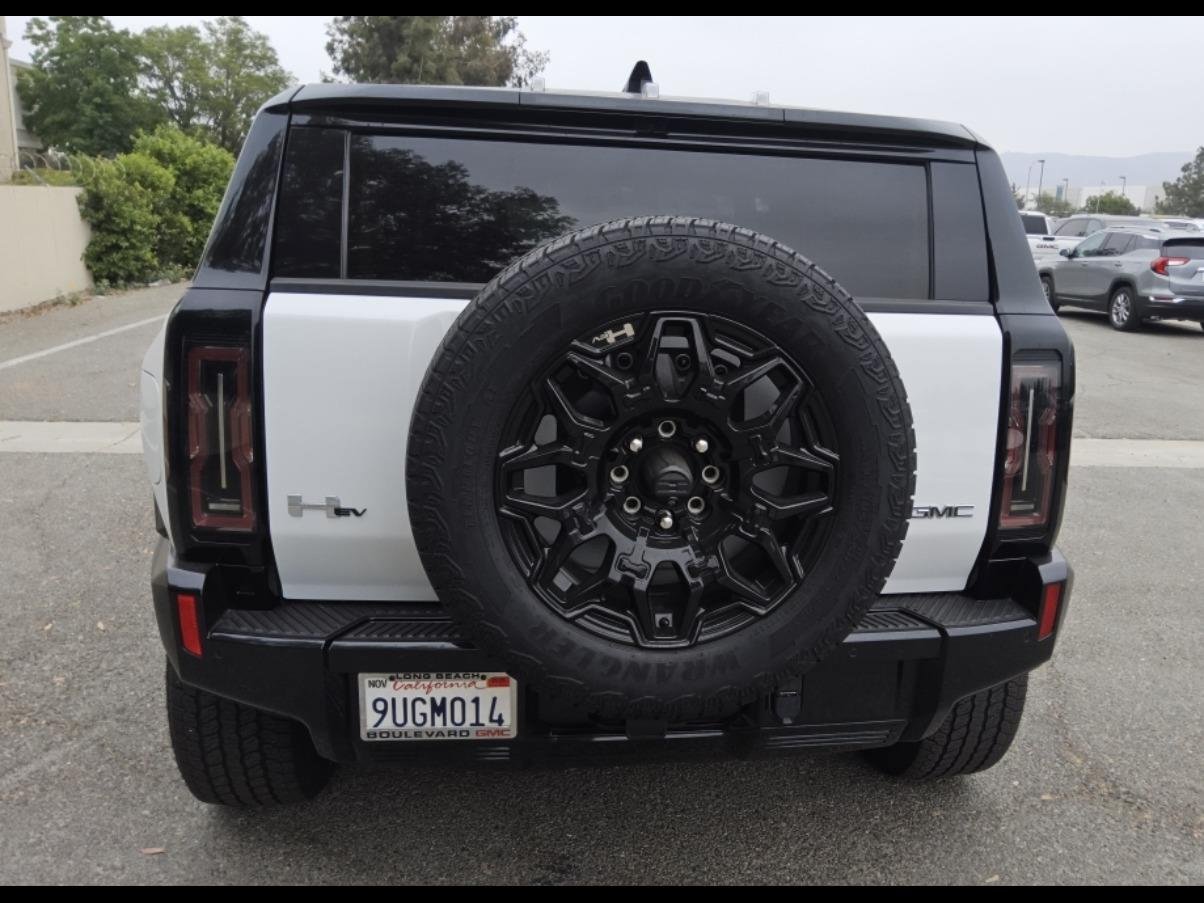 Used 2025 GMC Hummer EV 2X AWD/4WD image 14