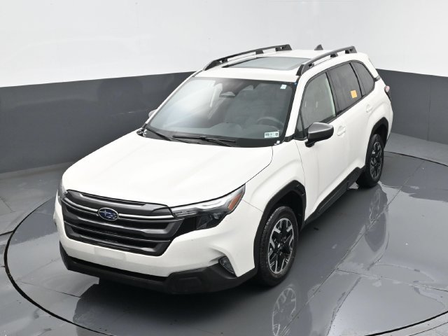 Used 2025 Subaru Forester Premium AWD/4WD image 23