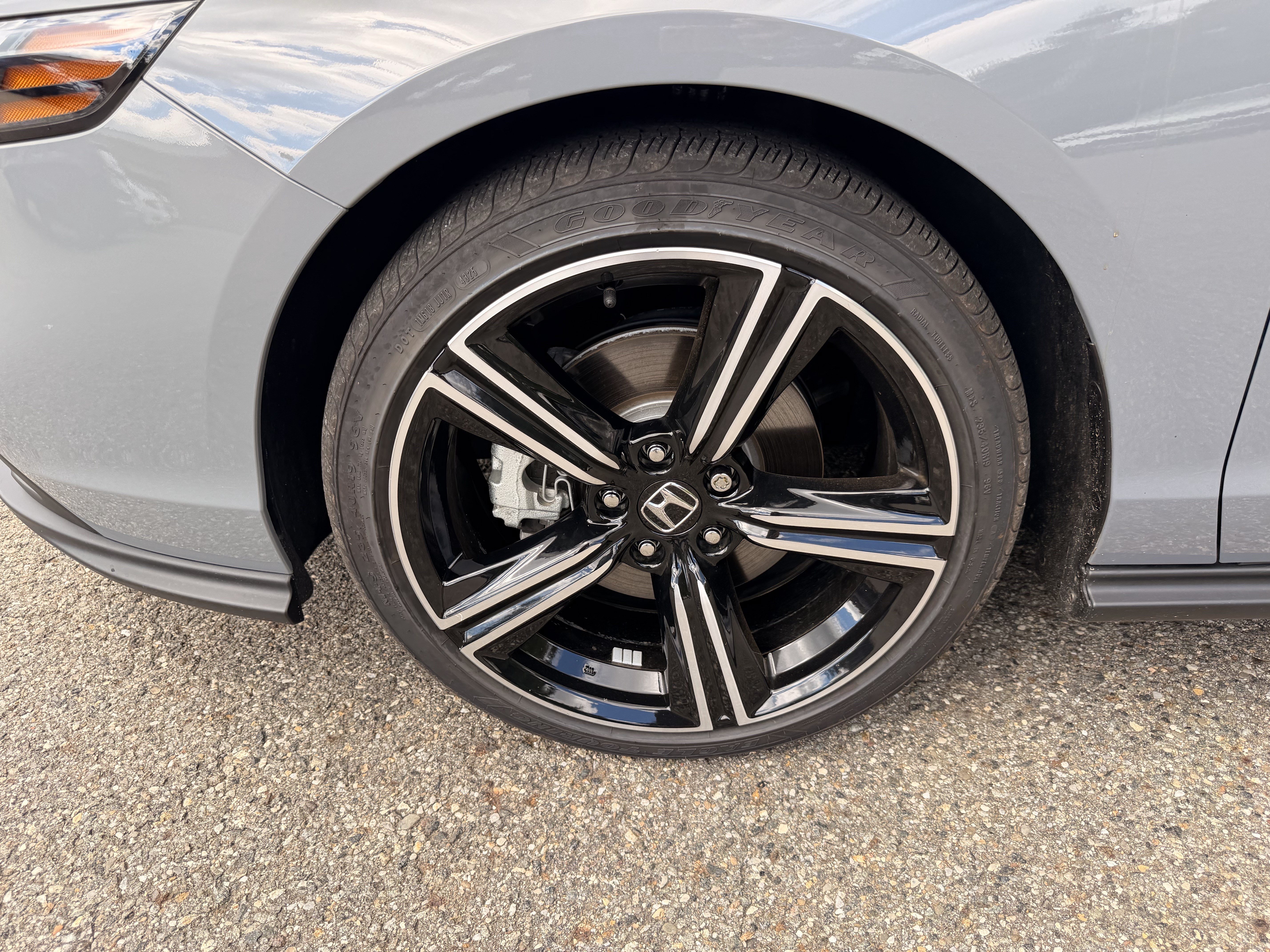 Certified 2025 Honda Accord Sport image 9