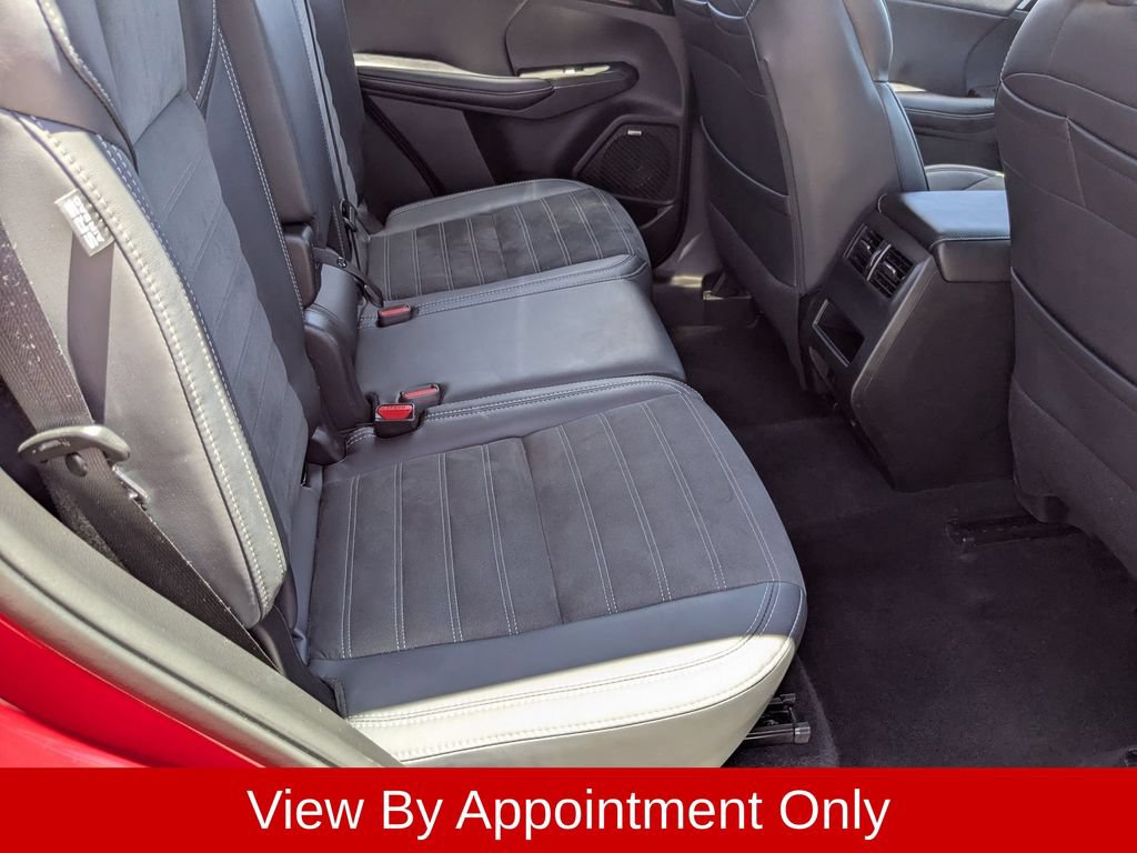 Used 2025 Mitsubishi Outlander SE FWD image 30
