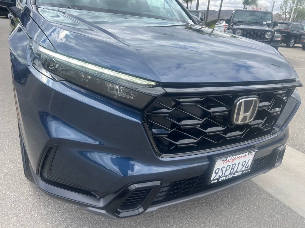 Used 2025 Honda CR-V Sport image 8