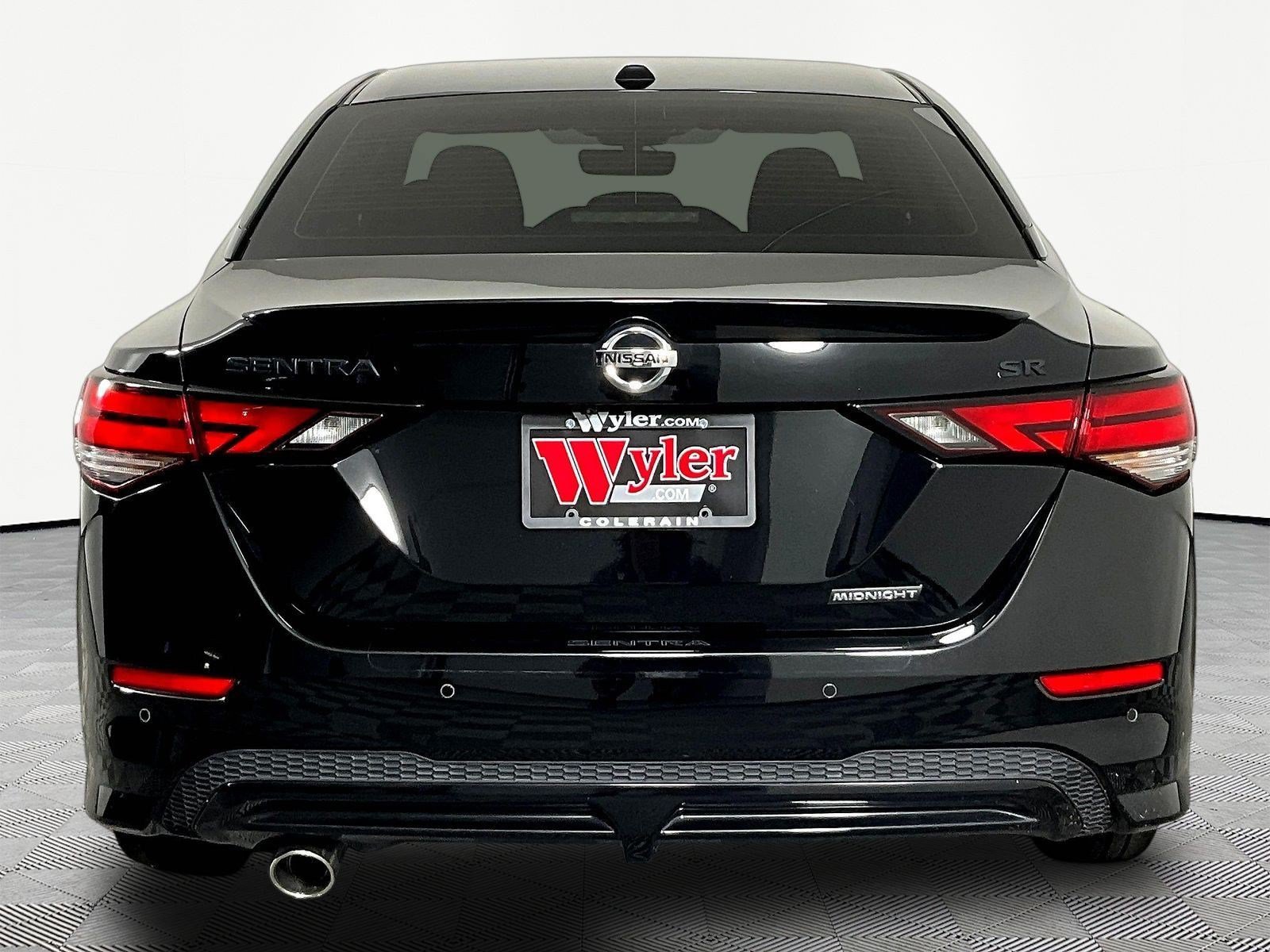 Certified 2023 Nissan Sentra SR w/ Midnight Edition Package FWD image 5