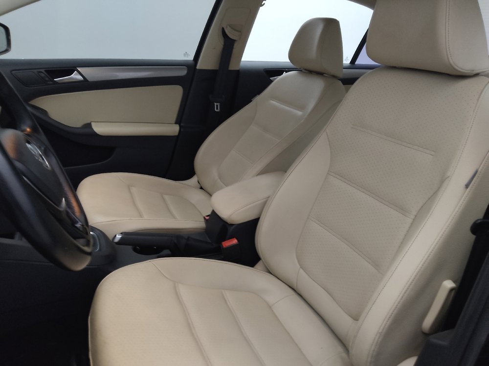 Used 2018 Volkswagen Jetta SE FWD image 17