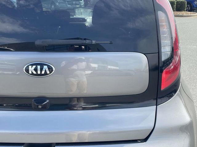 Used 2017 Kia Soul + image 11