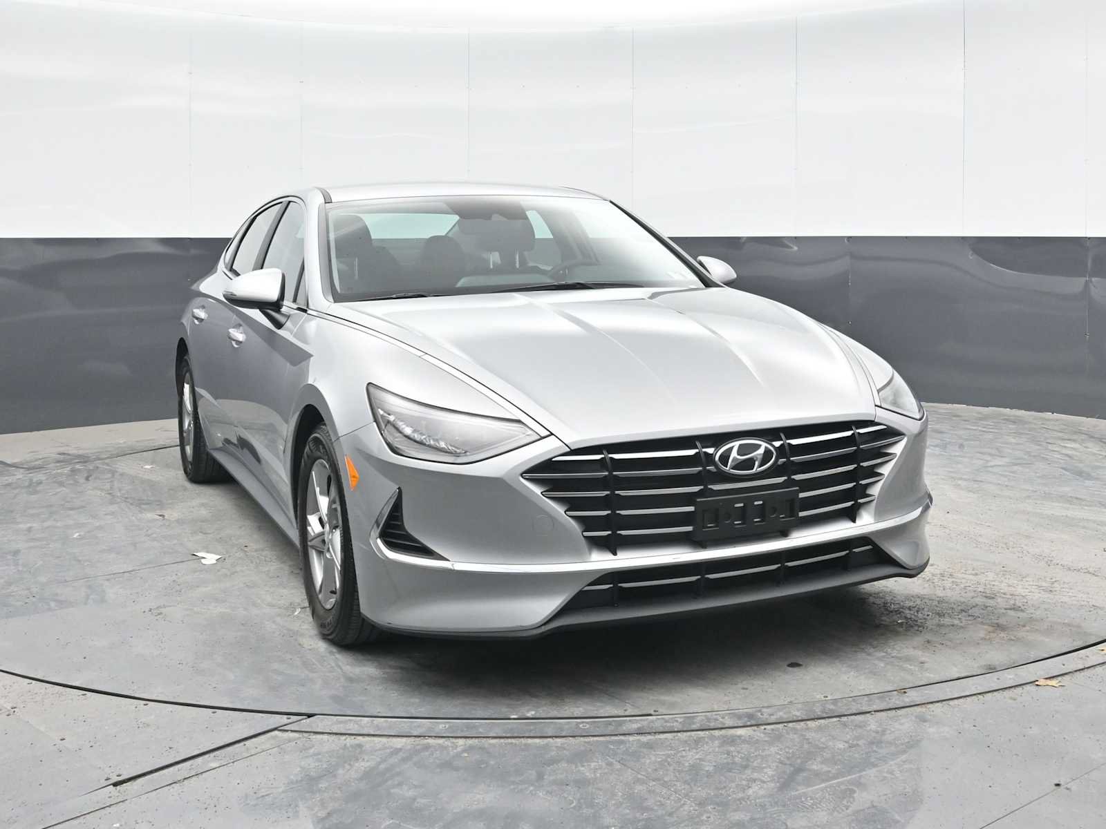 Used 2023 Hyundai Sonata SE FWD image 6