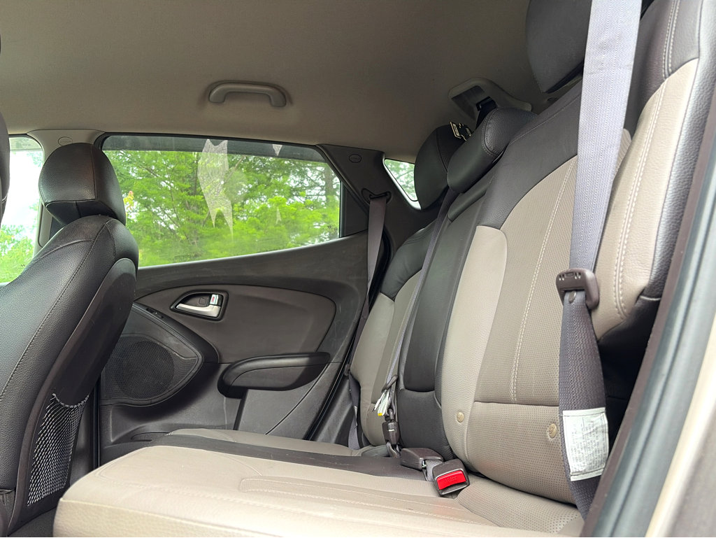 Used 2013 Hyundai Tucson Limited AWD/4WD image 12